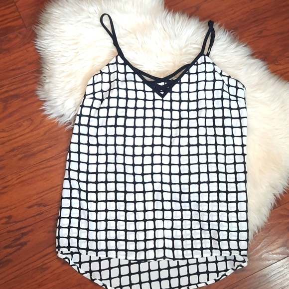 Studio Y Tops - Studio Y Strappy Front Black & White Tank top